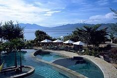 Vila Ombak Hotel